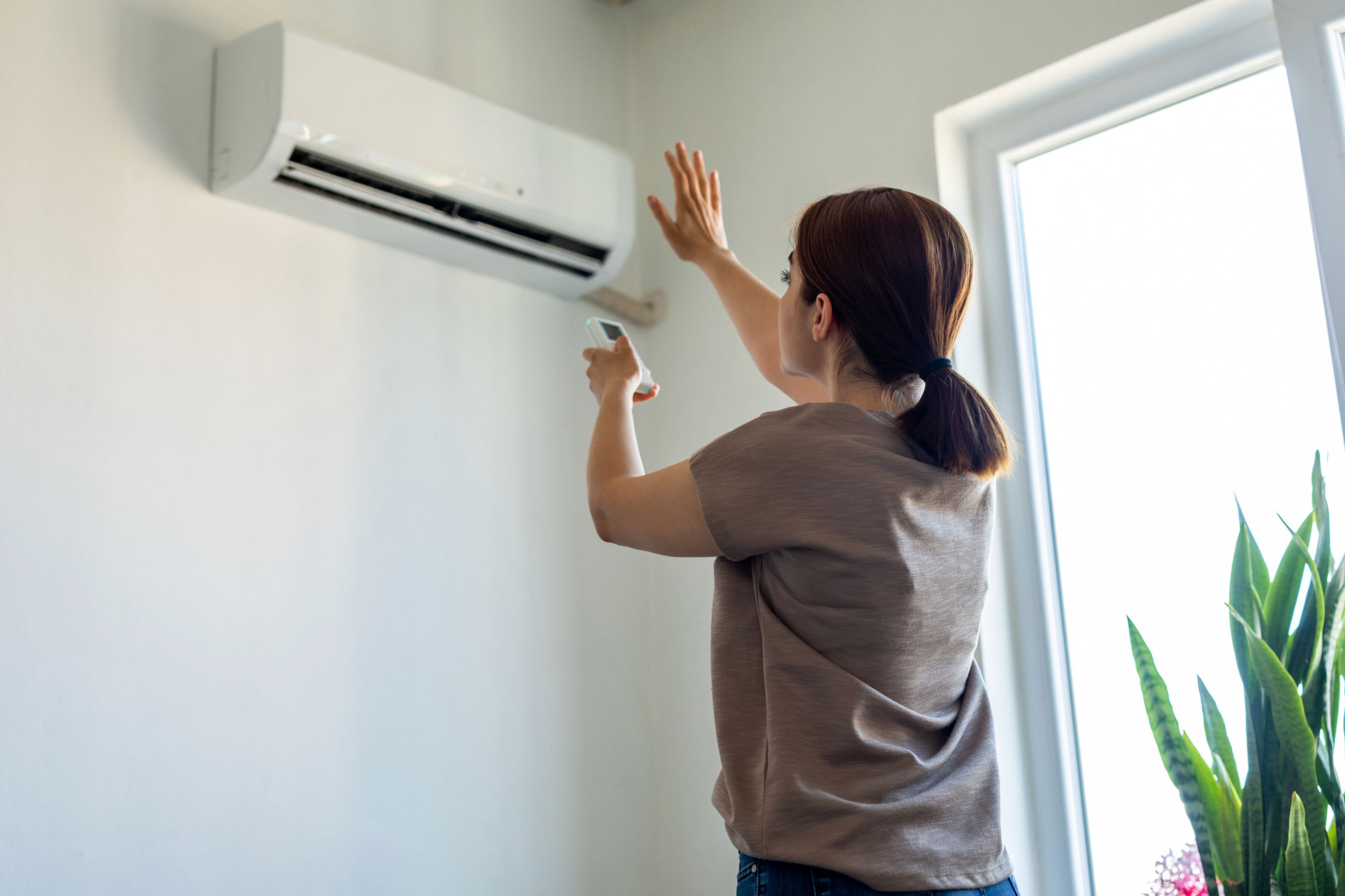 Lady with broken heat pump